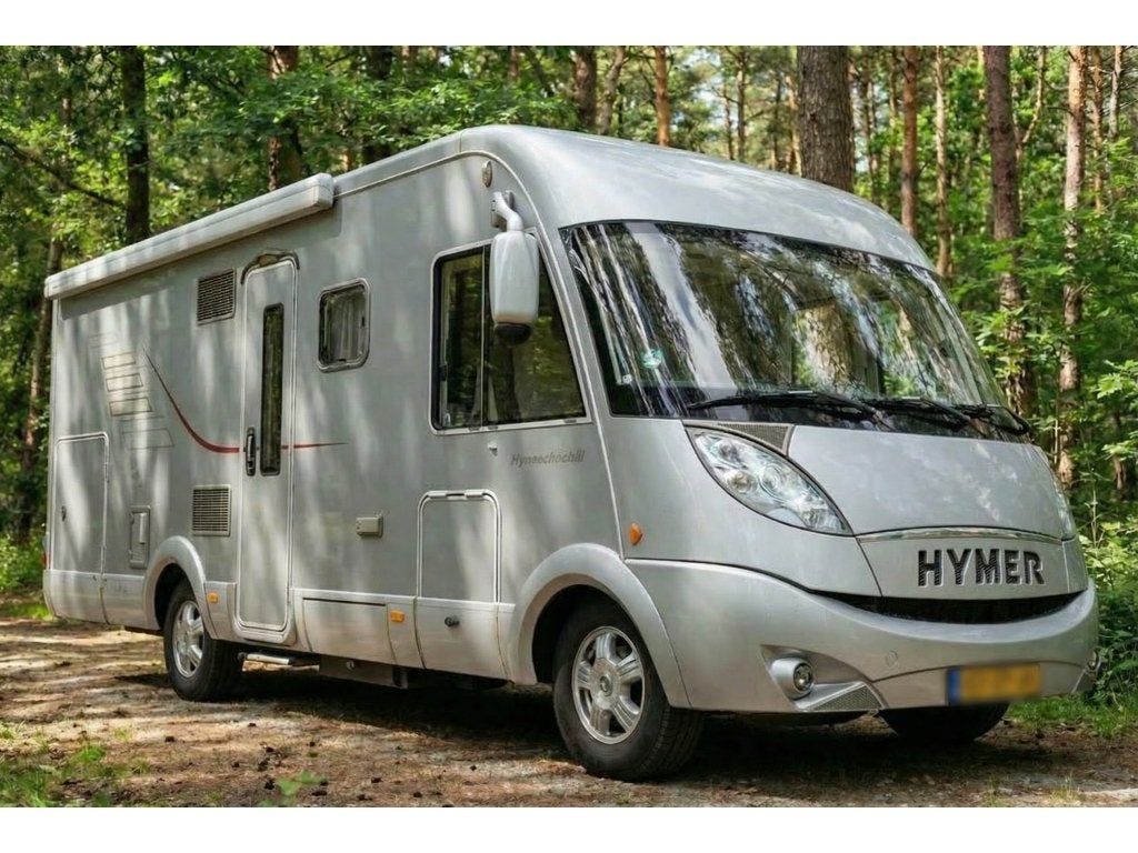Hymer b694 sl Silverline (988326), Caravans en Kamperen, Ringverwarming, Afzuigkap, 7 tot 8 meter, Particulier