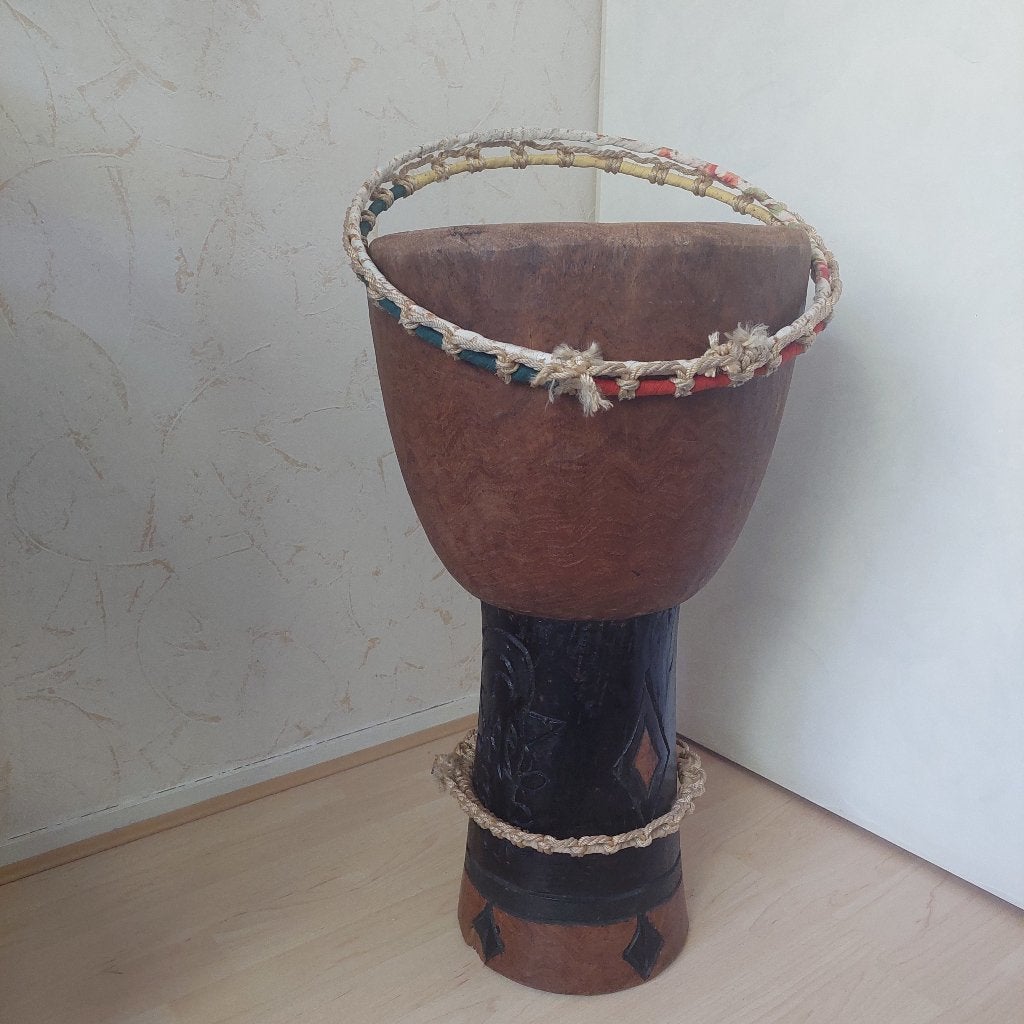 stevige djembé (zonder vel), Muziek en Instrumenten, Percussie, Ophalen, Gebruikt, Trommel