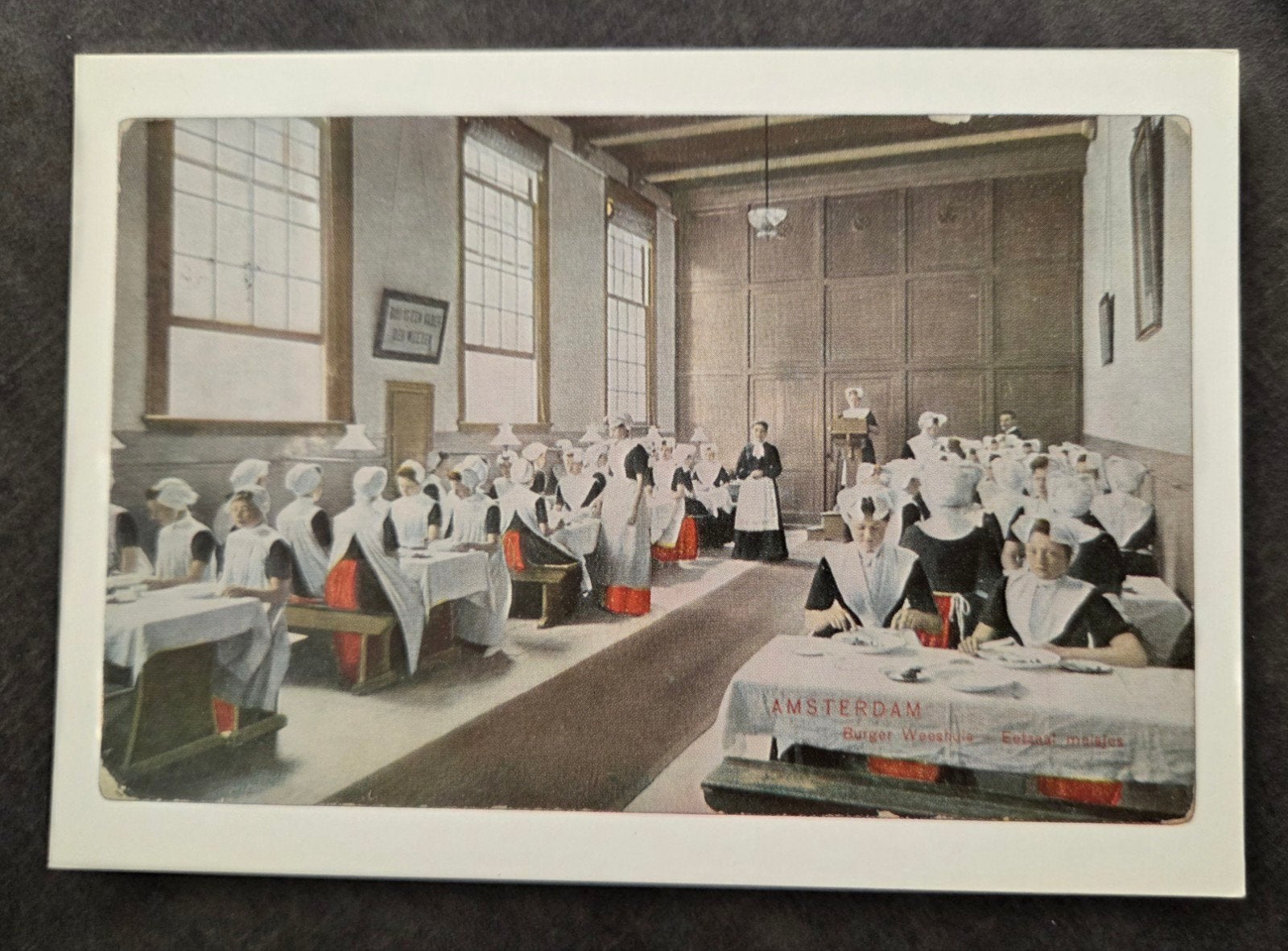 Burgerweeshuis Amsterdam 1904 - Meisjeszaal, Verzamelen, Verzenden, Voor 1920, Ongelopen, Noord-Holland