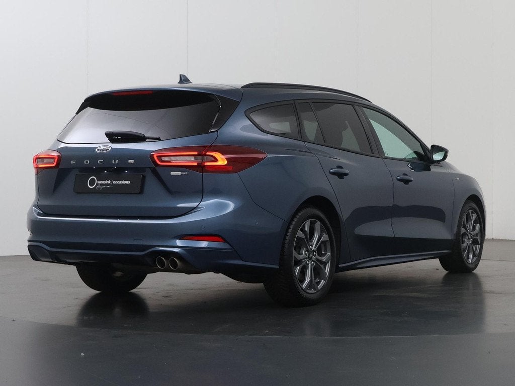 Ford Focus Wagon 1.0 EcoBoost Hybrid ST Line X | Afneembare, Auto's, Gebruikt, Blauw, Handgeschakeld, 19 km/l
