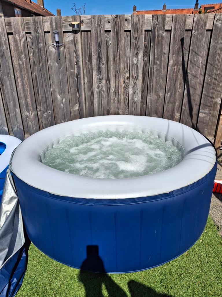 Mooie Lite by Mspa jacuzzi!, Ophalen, Gebruikt, Afdekzeil, Opblaasbaar