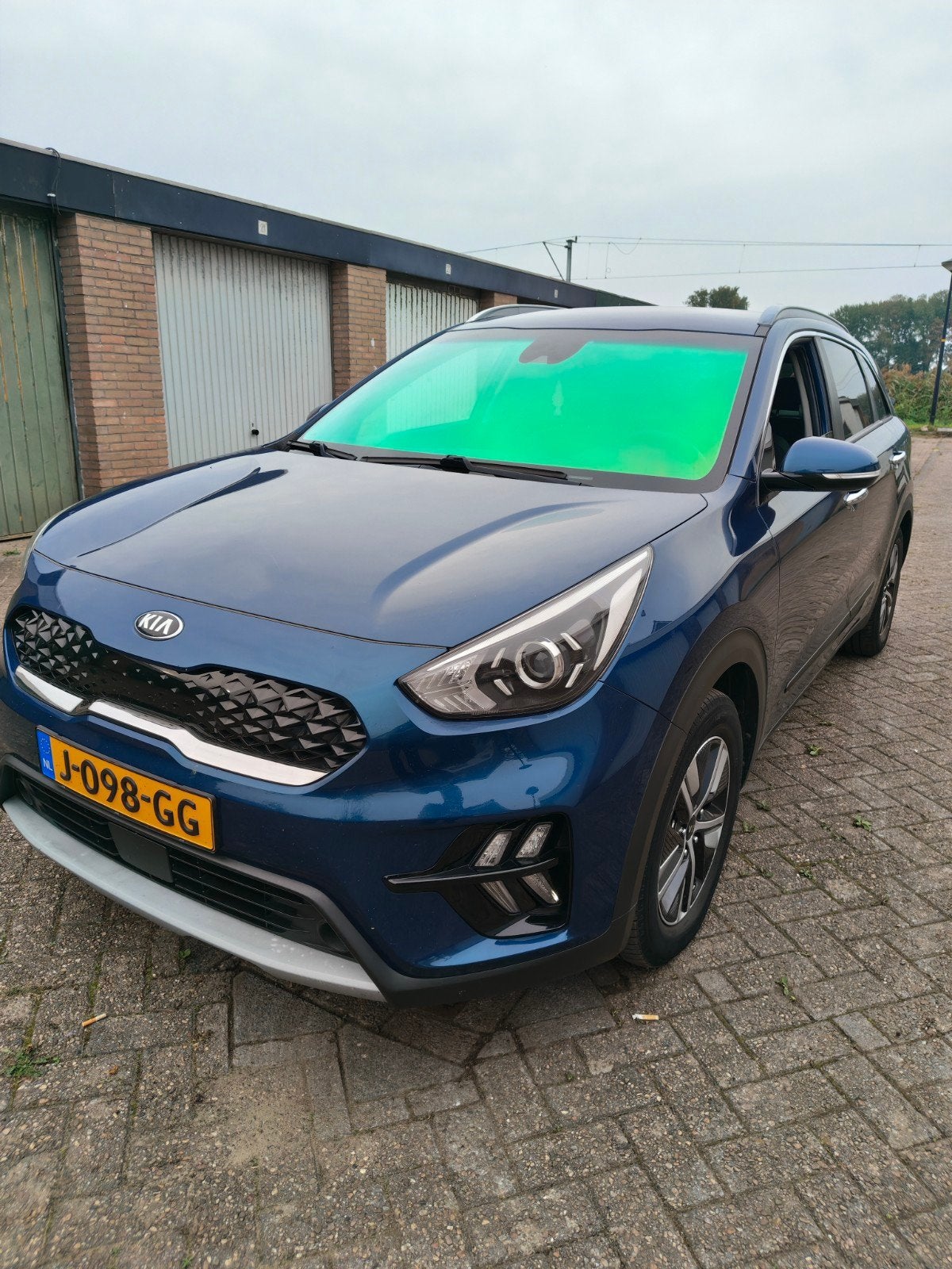 Foto 2 van Kia Niro 1.6 GDi Hybrid 141pk Dct6 2020 Blauw