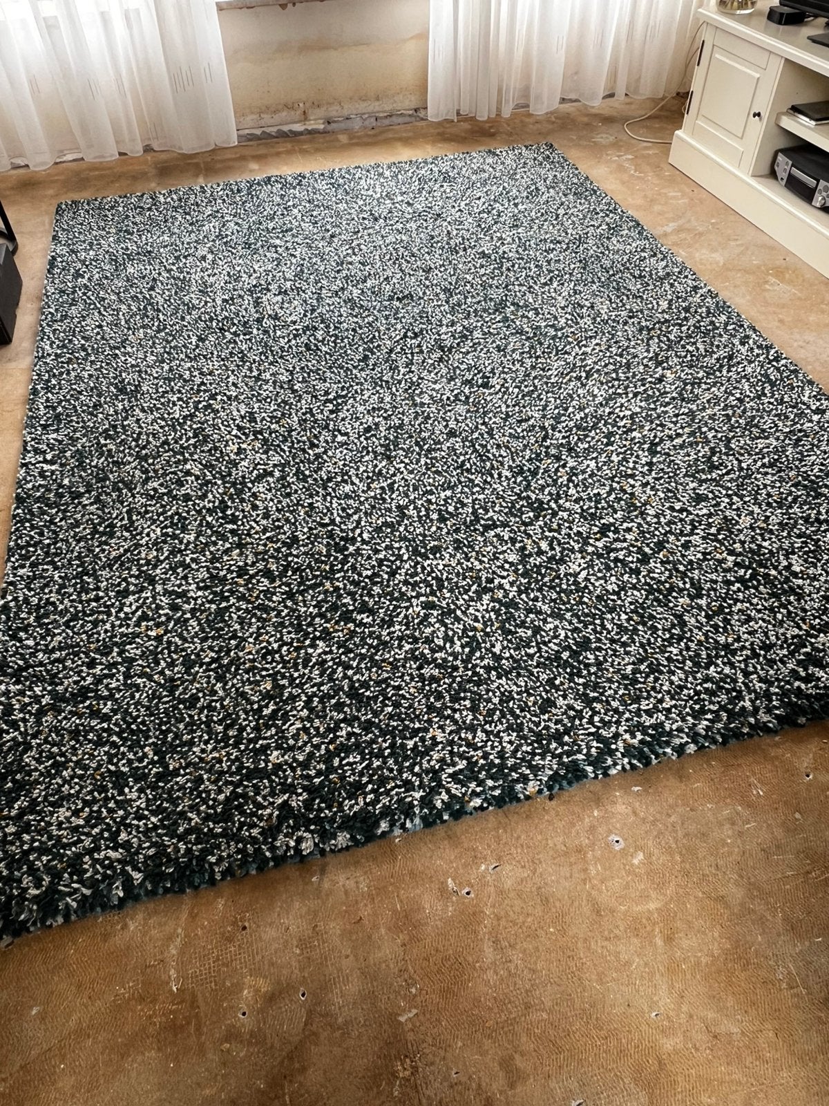 Vloerkleed, hoogpolig. 200X270 cm. Groen/turqoise/wit/geel