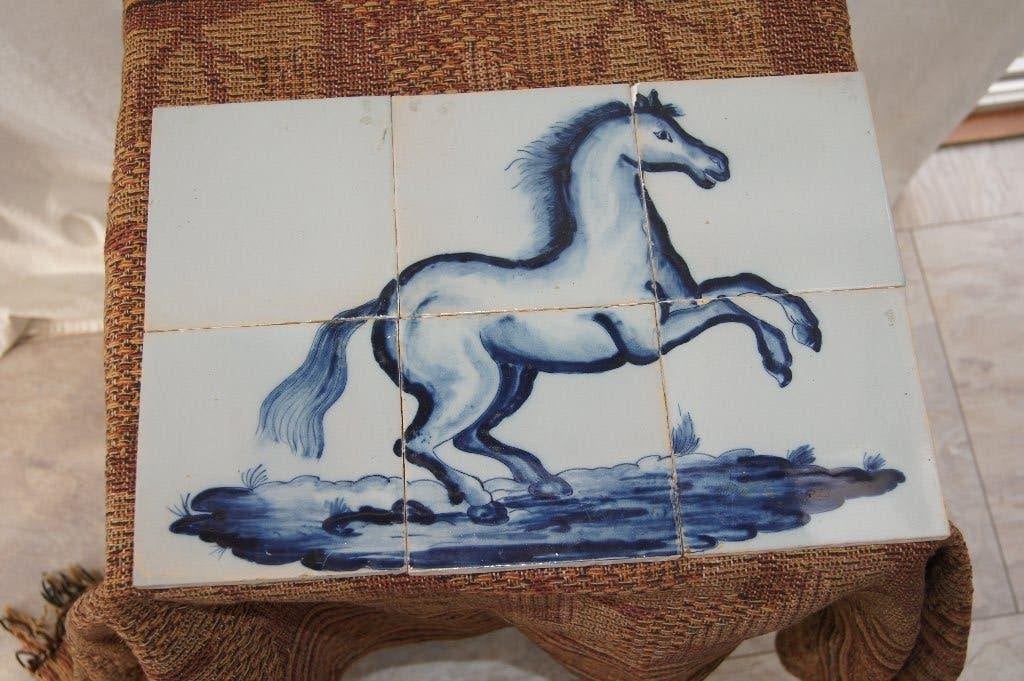 Tegel tableau met stijgend paard, Antiek en Kunst, Antiek | Wandborden en Tegels, Ophalen of Verzenden