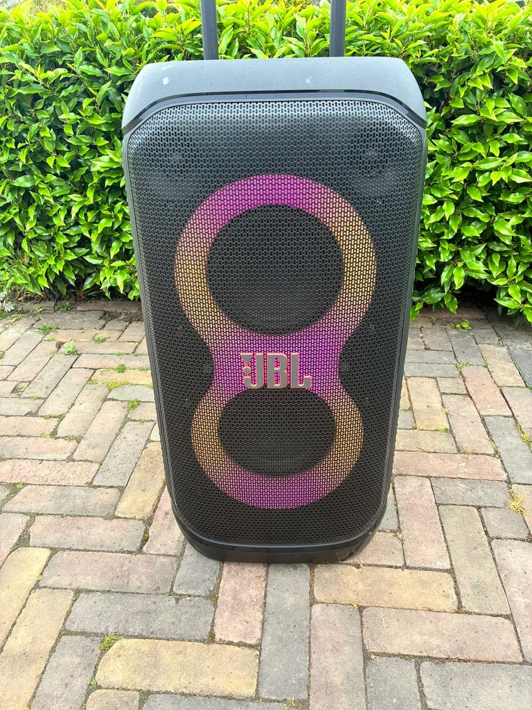 JBL PartyBox 320 te huur, Hobby en Vrije tijd, Feestartikelen | Verhuur, Ophalen, Gebruikt, Overige