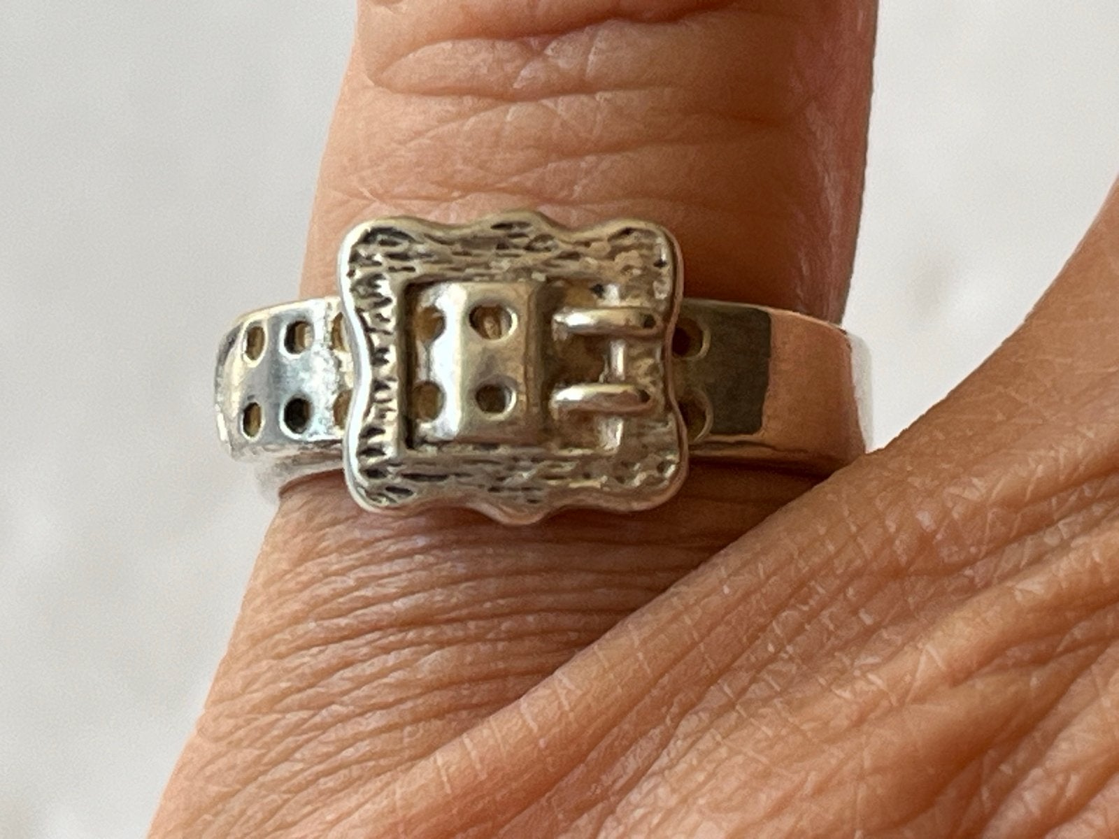 Fraaie zilveren ring Gesp, gekeurd met oude zwaardje, Verzenden, Dame, Zilver, Zilver
