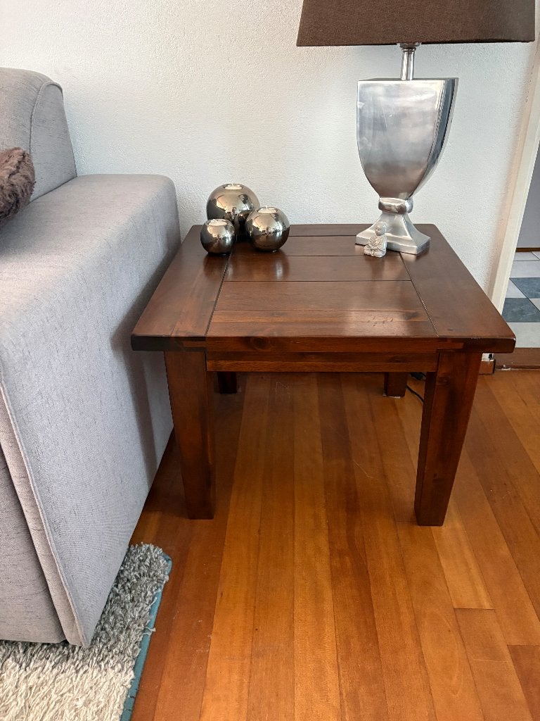 Bijzettafel, Huis en Inrichting, Tafels | Bijzettafels, Vierkant, 55 tot 75 cm, Zo goed als nieuw, Hout