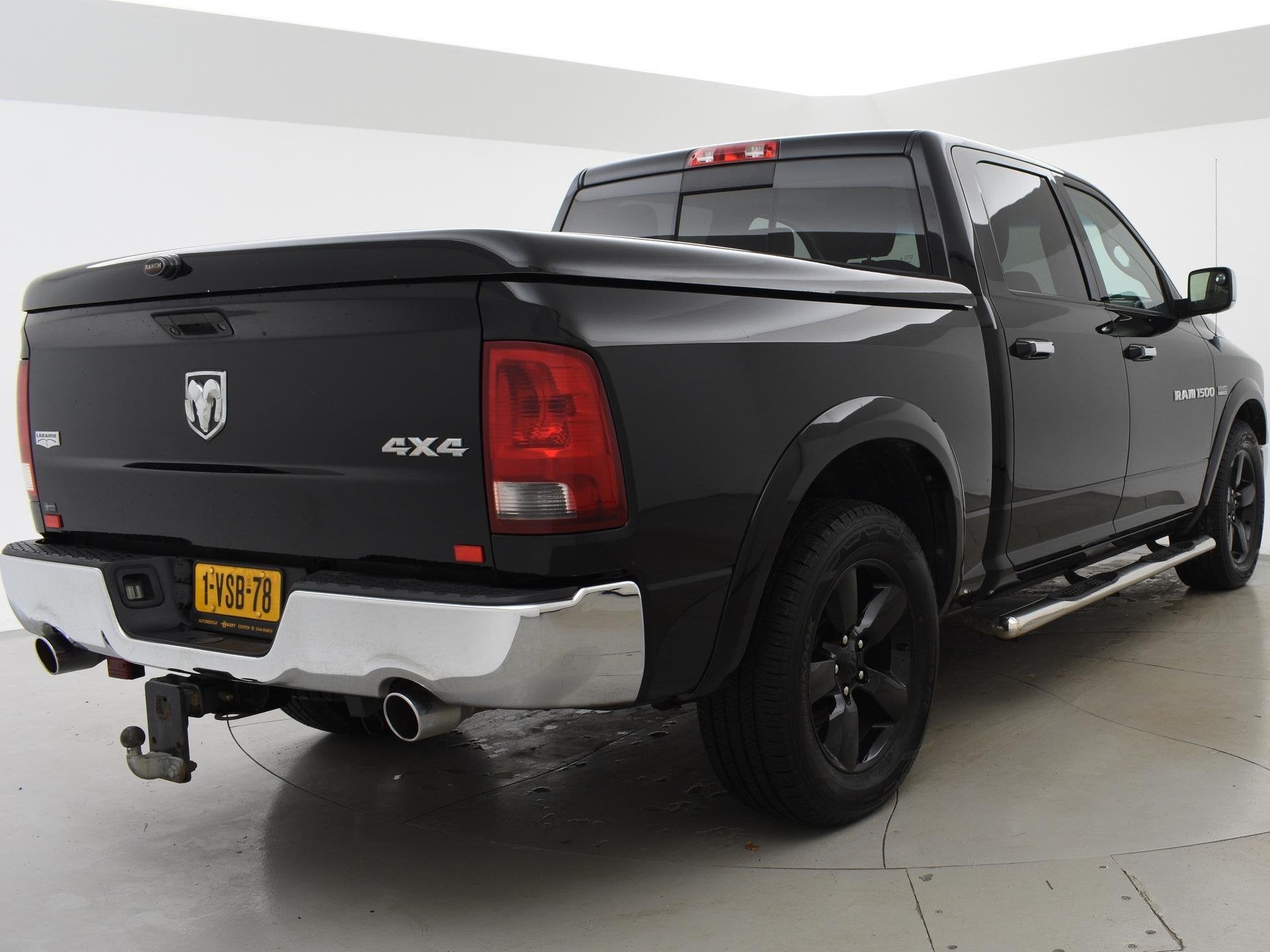 Dodge Ram 1500 5.7 V8 HEMI 4X4 LPG LARAMIE + STOELVENTILATIE, Auto's, Automaat, Stof, Gebruikt, 5654 cc