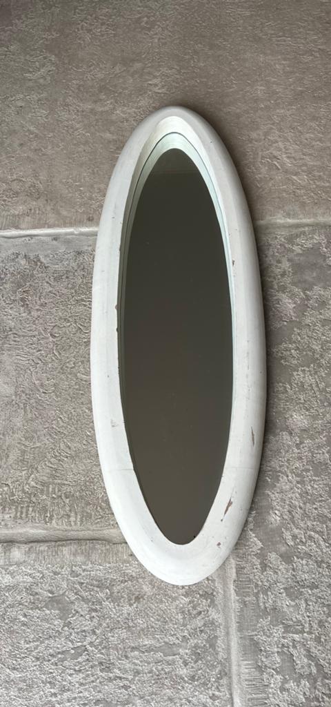 Spiegel smal ovaal model met witte houten lijst van PTMD, Huis en Inrichting, Ophalen, Minder dan 50 cm, Gebruikt, Minder dan 100 cm