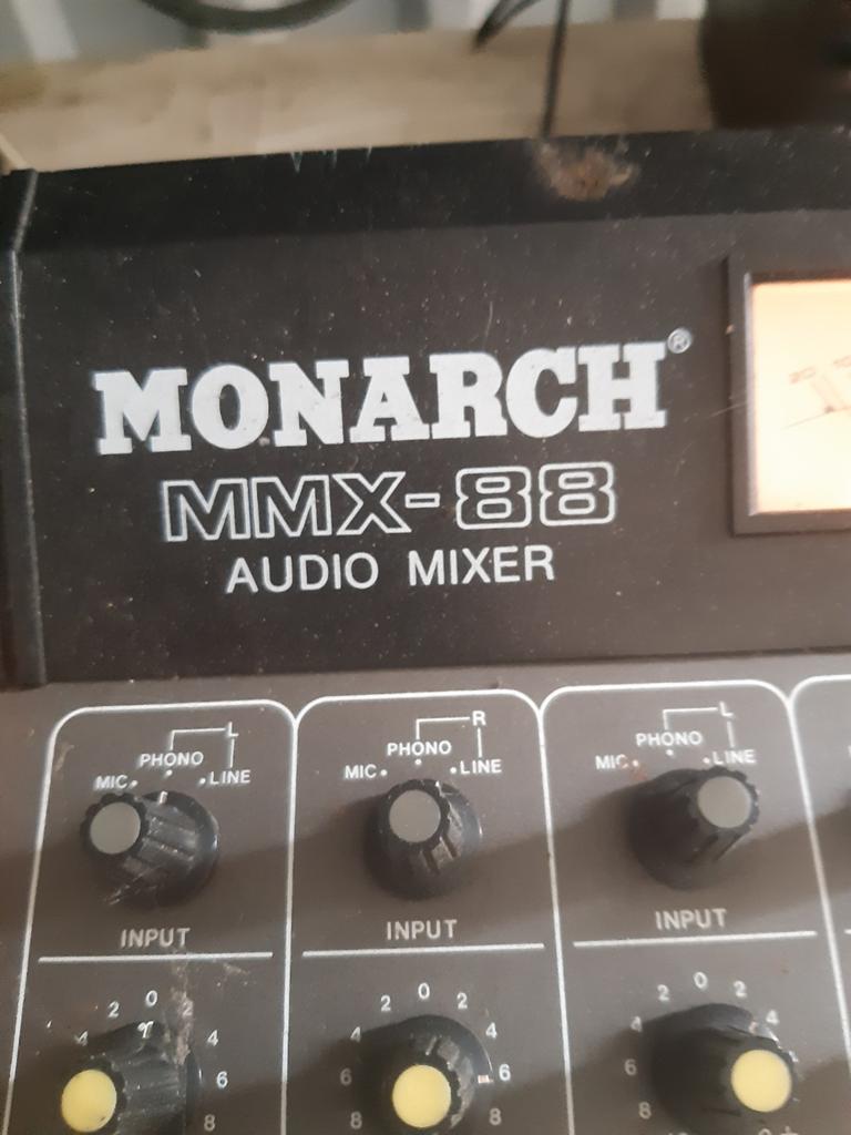 Monarch MMX-88 Audio Mixer - Vintage Mengpaneel, Muziek en Instrumenten, Mengpanelen, Gebruikt, 10 tot 20 kanalen, Microfooningang
