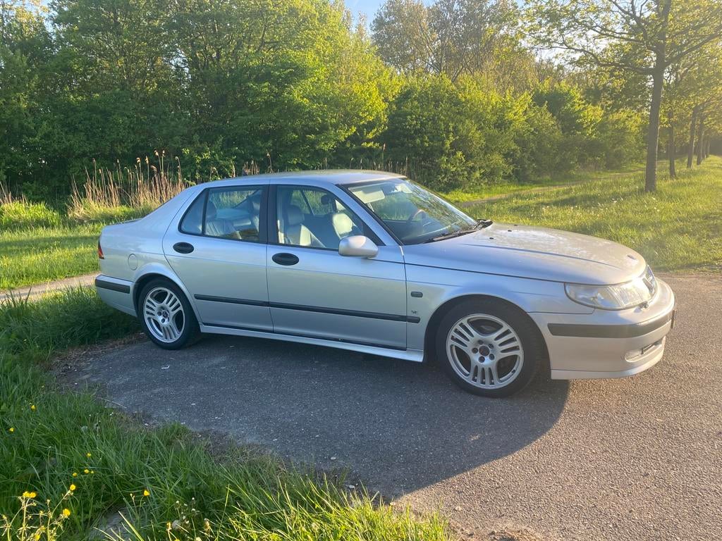 Saab 9-5 2.0 T AUT 2002 Grijs, Auto's, Saab, Particulier, Saab 9-5, ABS, Airbags, Airconditioning, Automatische klimaatregeling