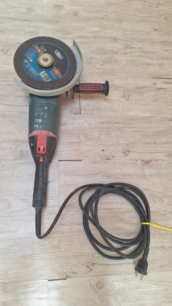 Metabo WE 26-230 MVT Quick haakse slijper 2600W, Ophalen, Gebruikt, 1000 watt of meer, Haakse handslijpmachine