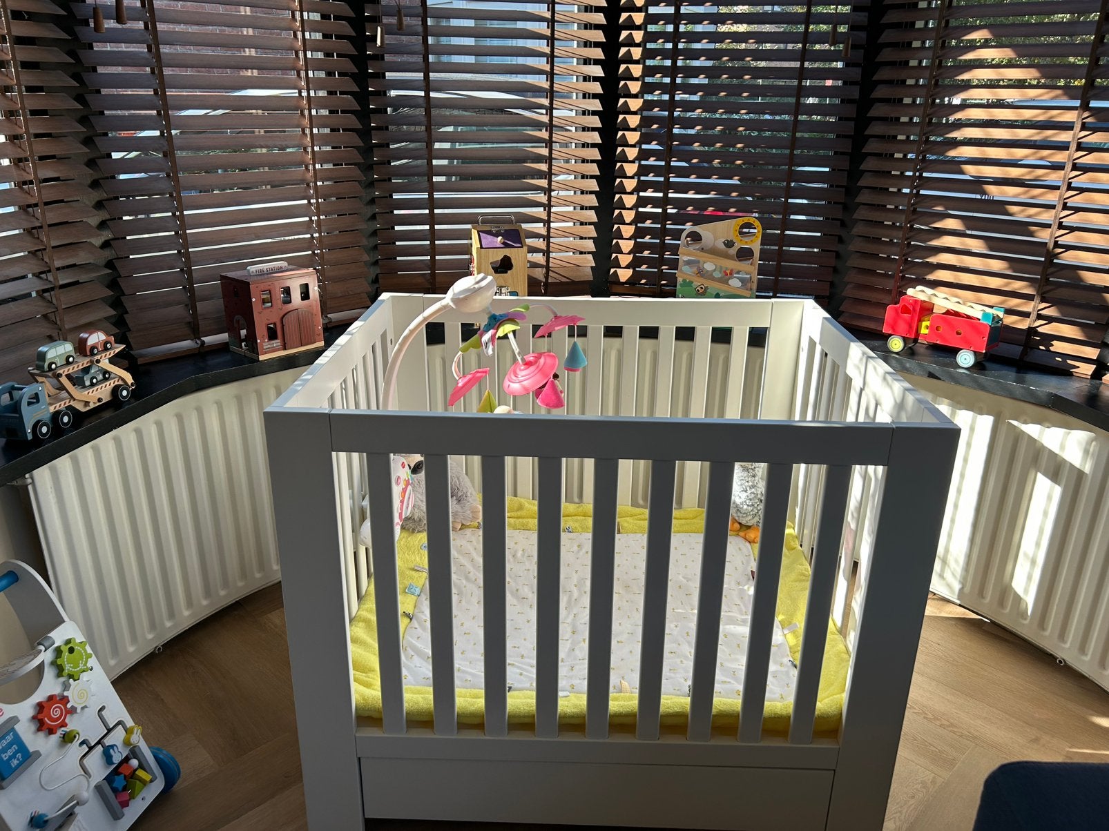 Kidsmill box Atlanta mat wit 80x100 met greeplozr  lade, Kinderen en Baby's, Ophalen, Zo goed als nieuw, Rechthoekig, In hoogte verstelbaar