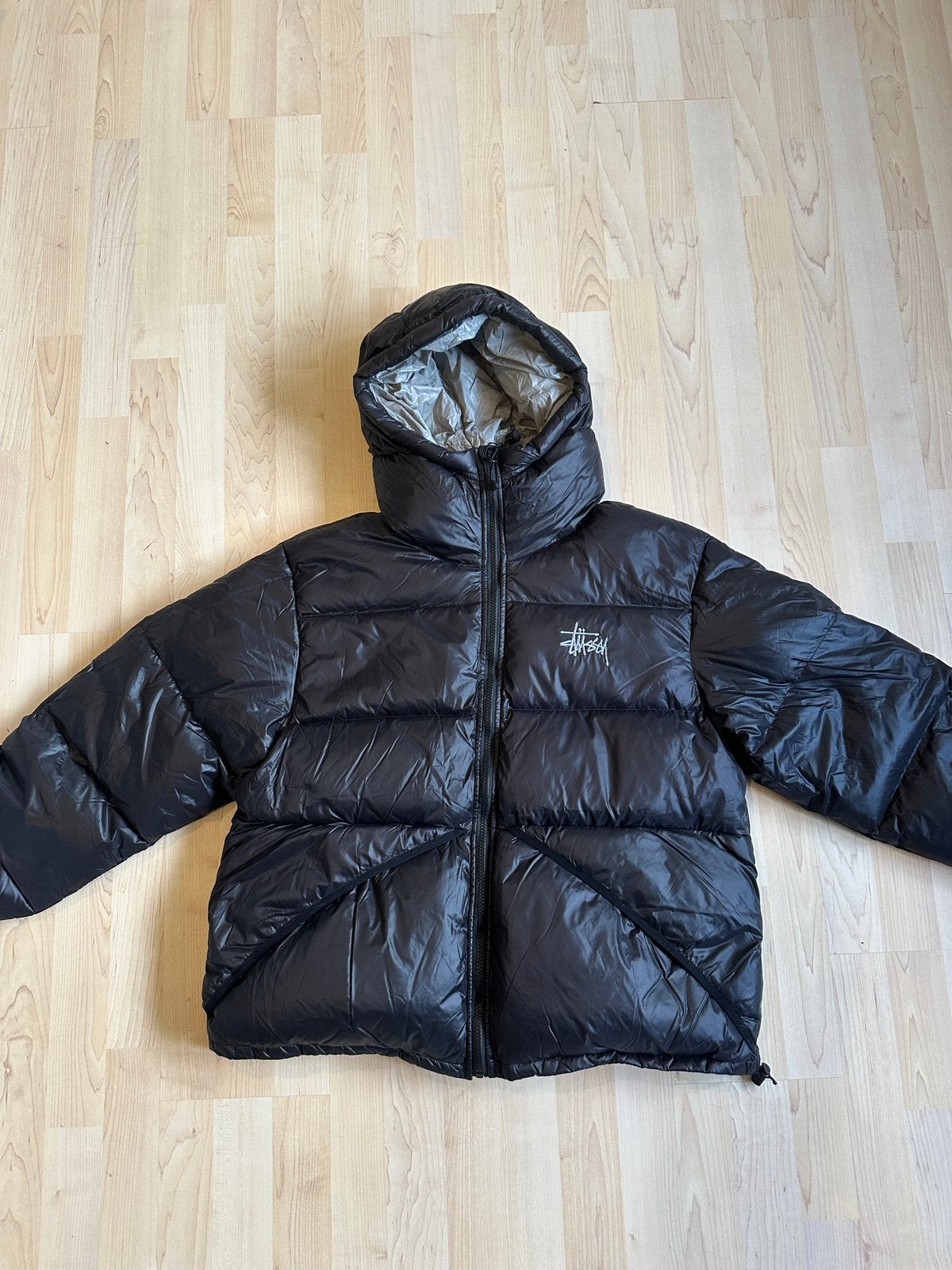 Stüssy Puffer Jacket, Ophalen of Verzenden, Zo goed als nieuw, Maat 52/54 (L), Zwart
