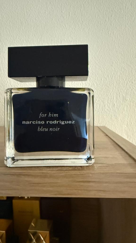 Narciso Rodriguez for him blue noir, Sieraden, Tassen en Uiterlijk, Uiterlijk | Parfum, Ophalen of Verzenden, Zo goed als nieuw