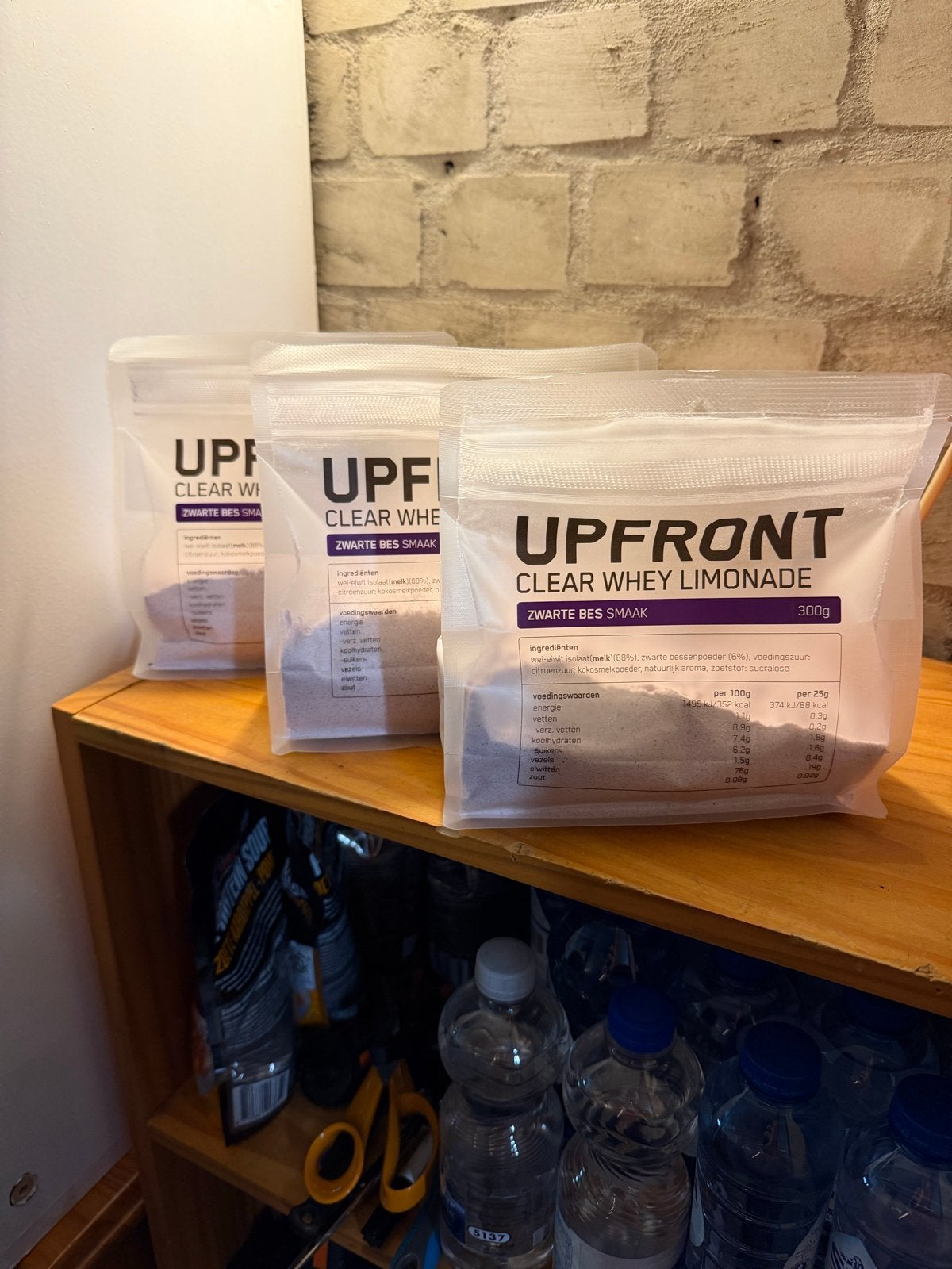 UPFRONT Clear Whey Limonade Zwarte Bes Smaak 3 stuks, Ophalen of Verzenden, Nieuw, Poeder of Drank
