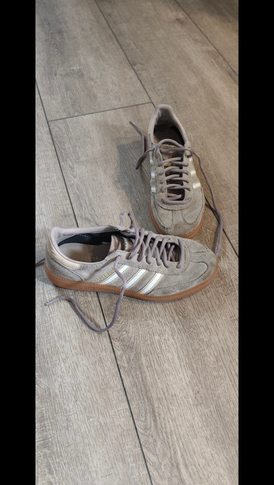 nette adidas special schoenen, Adidas, Schoenen, Ophalen of Verzenden, Zo goed als nieuw