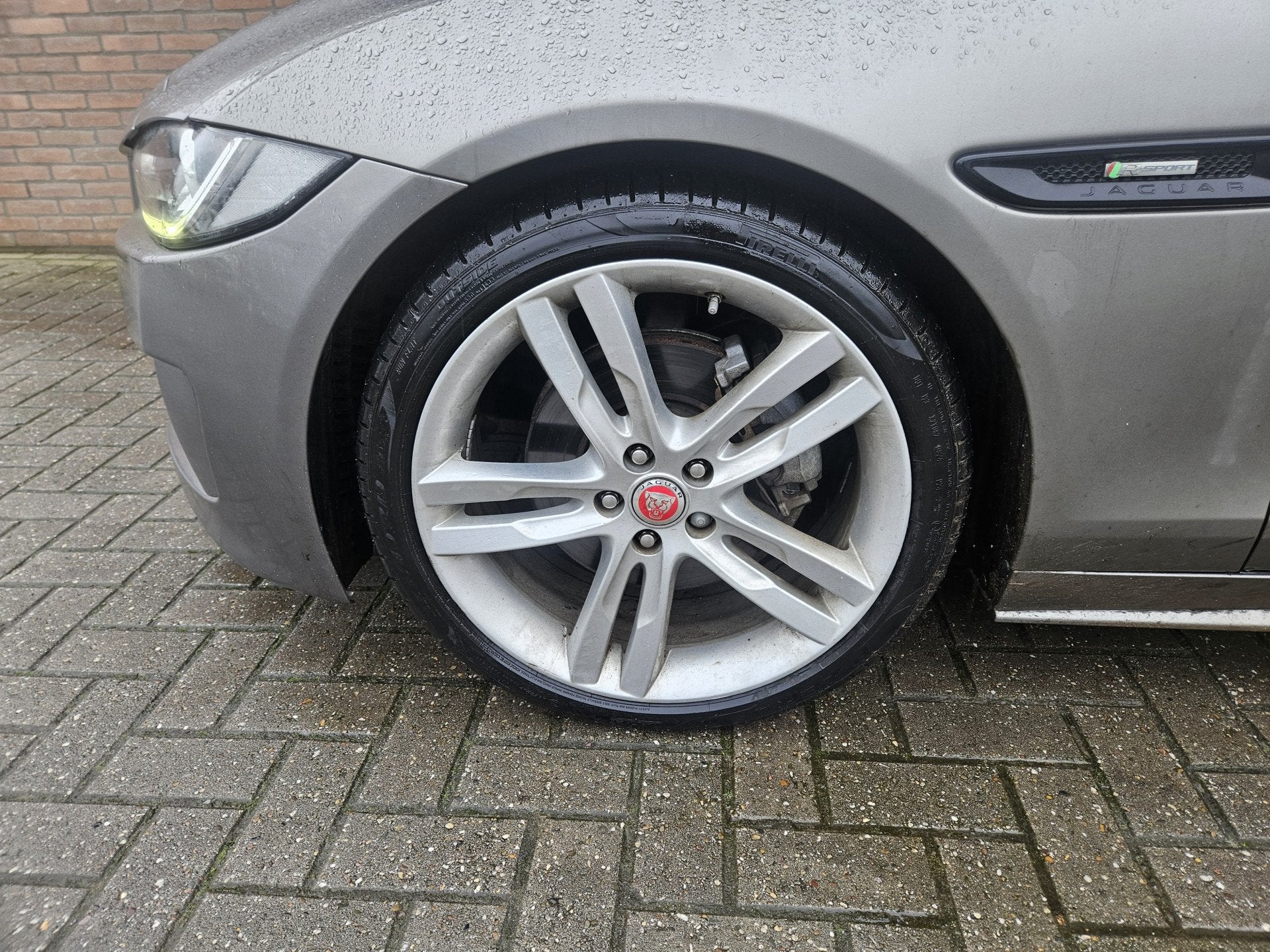Jaguar XE 2.0 D Portfolio (bj 2018, automaat), Auto's, Automaat, Achterwielaandrijving, Origineel Nederlands, Diesel