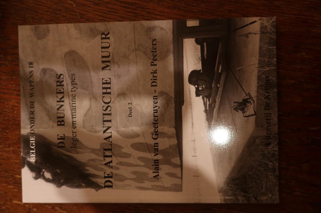 Belgie Onder de Wapens - Atlantische Muur Deel 2 - Bunkers, Boeken, Oorlog en Militair, Gelezen, Landmacht, Tweede Wereldoorlog