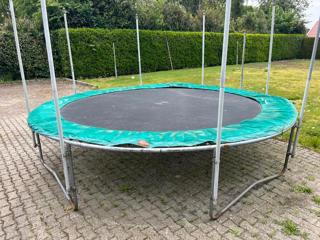 Berg trampoline, Ophalen of Verzenden, Zo goed als nieuw