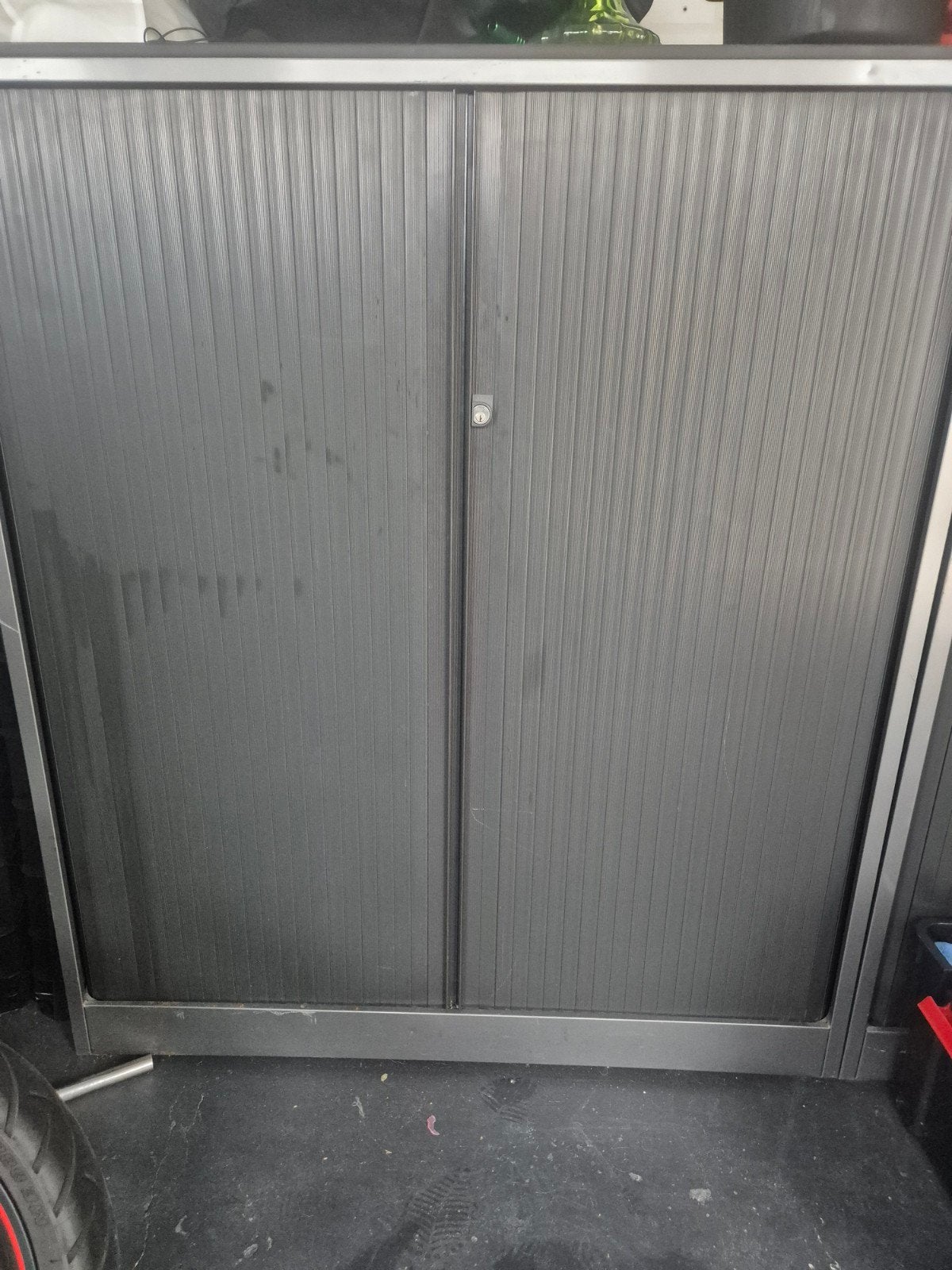 Metalen archiefkasten met roldeuren  (2stuks), Huis en Inrichting, Kasten | Roldeurkasten en Archiefkasten, Ophalen, Gebruikt