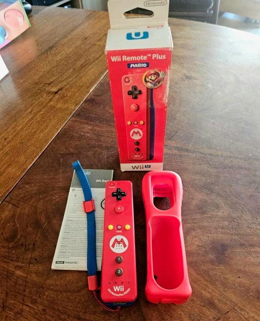 Wii remote plus Mario uitvoering (CIB), Ophalen of Verzenden, Zo goed als nieuw, Draadloos, Wii-mote of Nunchuck