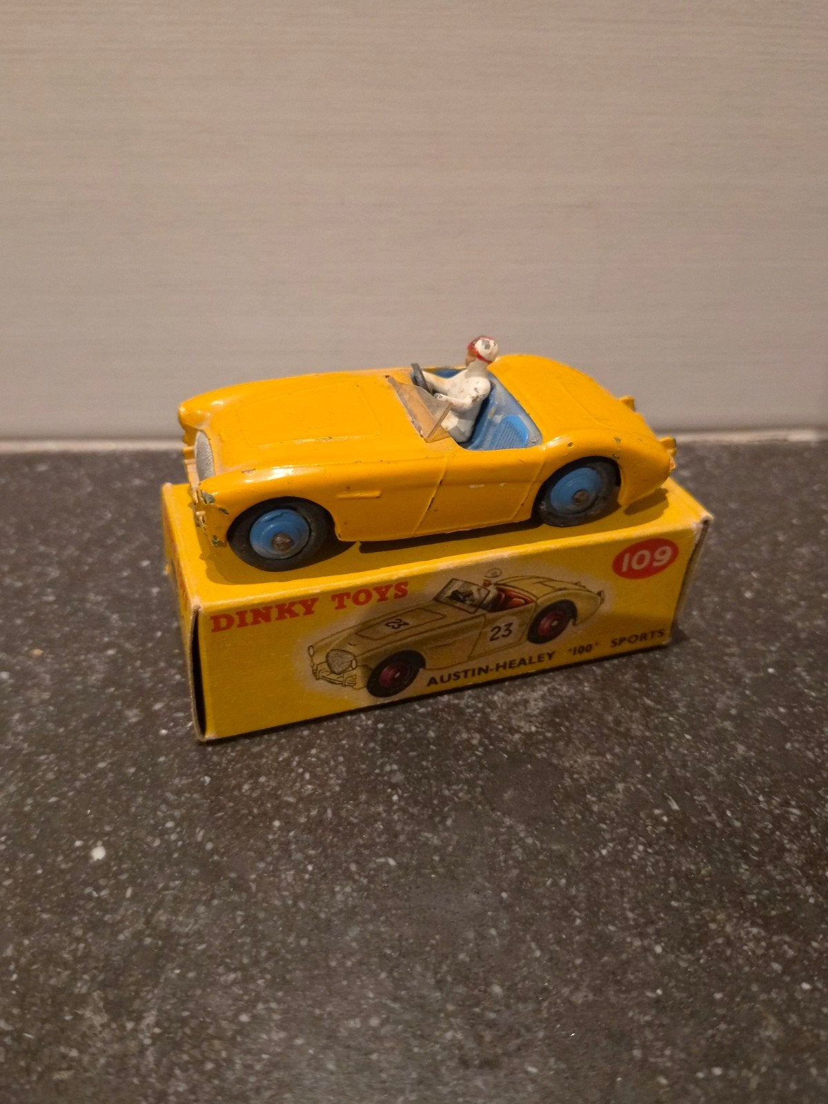Dinky Toys Austin-Healey 100 Sports - Zo goed als nieuw, Ophalen of Verzenden, Zo goed als nieuw, Auto