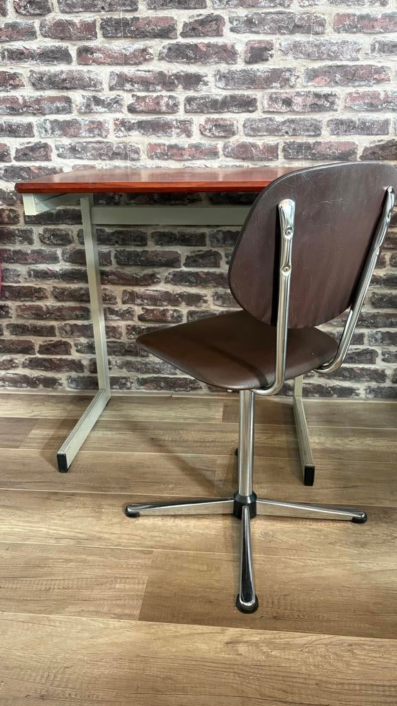 Vintage schoolbureau met stoel - 50x70 cm, Antiek en Kunst, Ophalen