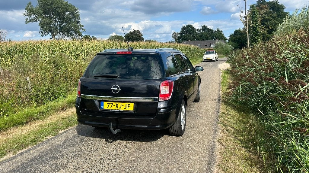 Foto 9 van Opel Astra Wagon 1.6 Nieuw distributieriem APK 7/27 Trekhaak