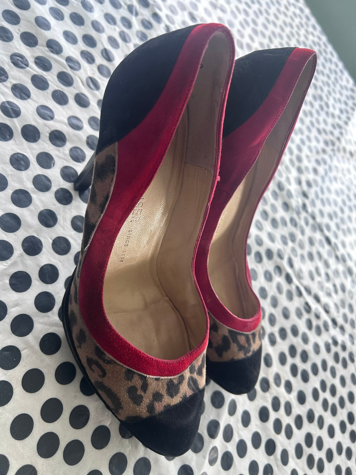 Peter Kaiser schoenen pumps maat 39 panter, Ophalen, Zo goed als nieuw, Zwart