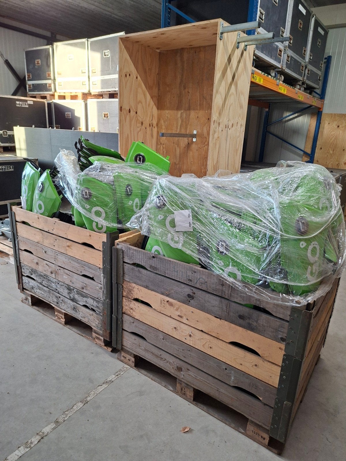 Gratis: Zijkappen Vmoto Super Soco Cux (2 kratten), Ophalen