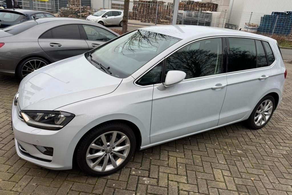 Volkswagen Golf Sportsvan 1.4 TSI 110KW DSG 2017 Wit, Auto's, 700 kg, Wit, Golf Sportsvan, 1395 cc