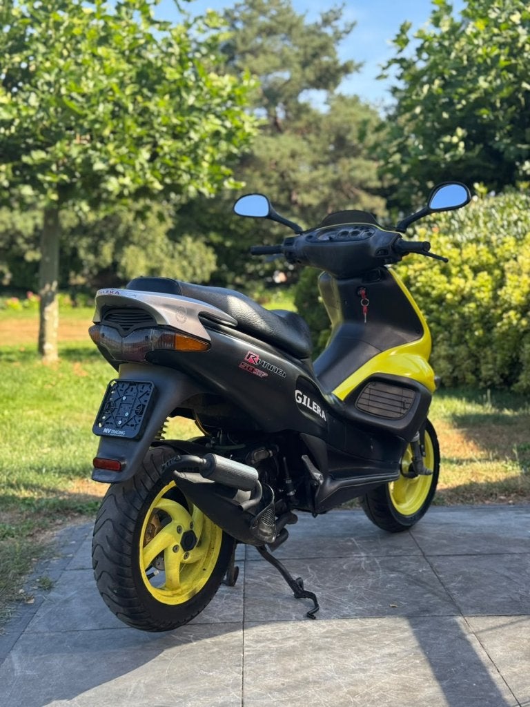 ⭐️Gilera runner sp pro geel opaco 13011 kilometer⭐️, Fietsen en Brommers, Scooters | Piaggio, Niet ingevuld, Niet ingevuld, Niet ingevuld