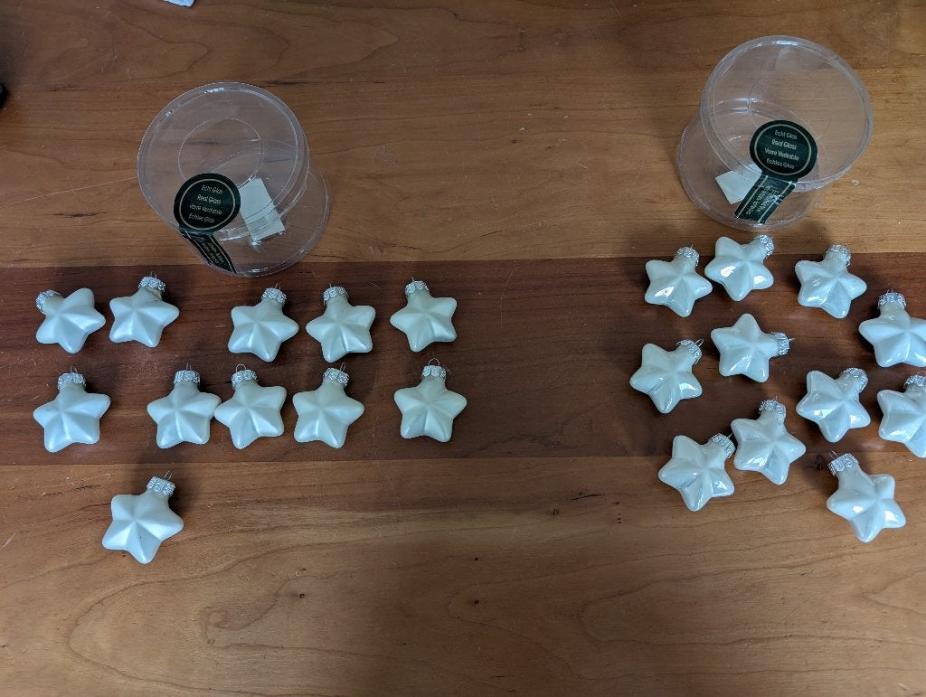 Kerstboomversiering / Kerstboomhangers sterretjes 2x11 stuks, Diversen, Kerst, Ophalen of Verzenden, Zo goed als nieuw