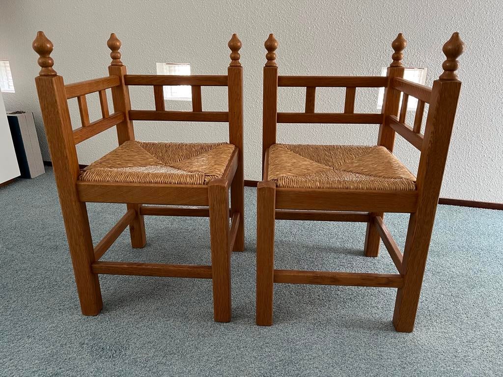 Set van 2 eikenhouten hoekstoeltjes met rieten zitting, Ophalen, Gebruikt, Twee, Bruin