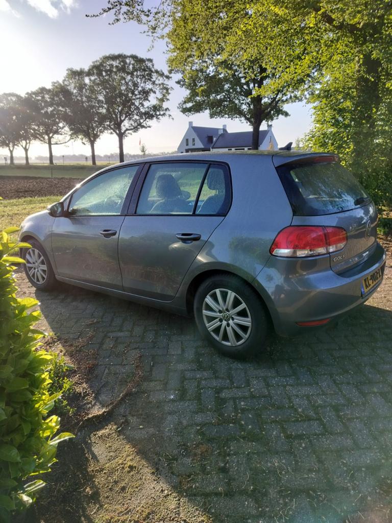 Volkswagen Golf 1.6 TDI 77KW 2012 Grijs, Auto's, Volkswagen, Voorwielaandrijving, Euro 5, Stof, Zwart