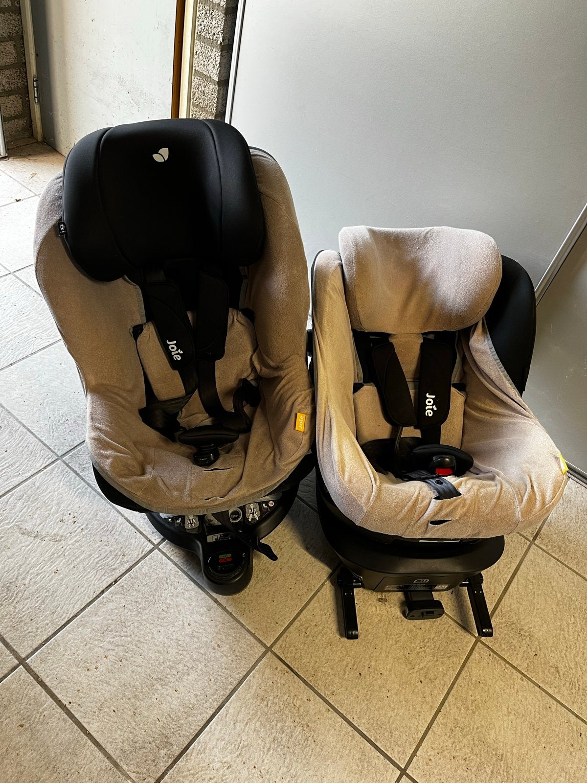 Joie i-Spin 360 E autostoel - 2 stuks, Gebruikt, 0 t/m 18 kg, Verstelbare rugleuning, Isofix