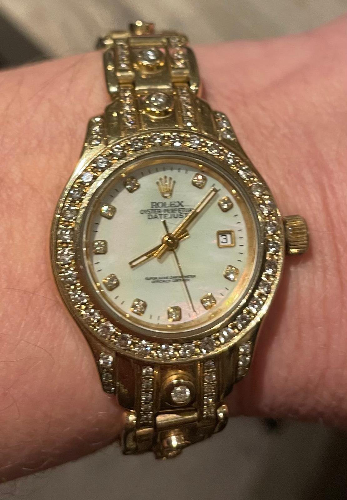 18 kr. Gouden Rolex dames horloge met veel steentjes (echte), Ophalen, Rolex, Polshorloge, Zo goed als nieuw