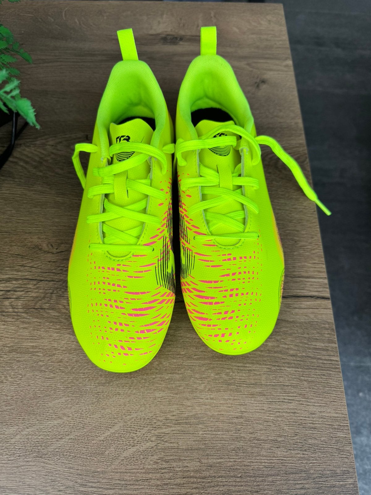 Voetbalschoenen puma, Sport en Fitness, Voetbal, Maat XS of kleiner, Ophalen of Verzenden, Nieuw, Schoenen