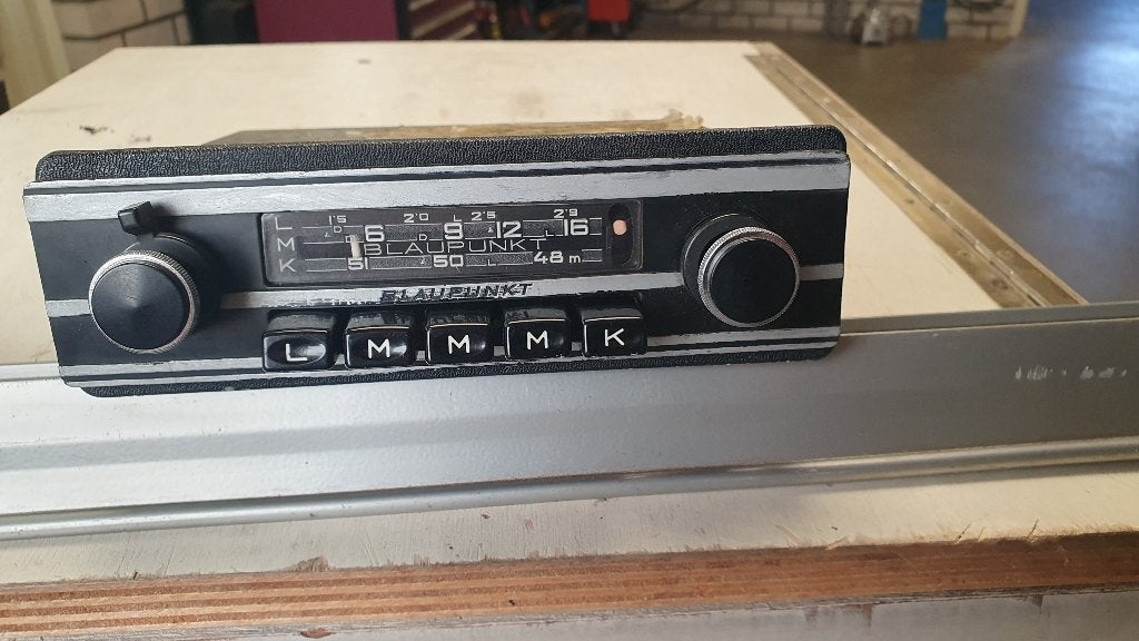 OUDE BLAUPUNKT AUTORADIO STUTTGART JAREN 60, Auto diversen, Ophalen of Verzenden, Gebruikt