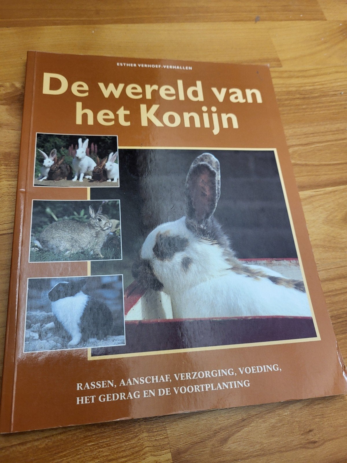 De wereld van het konijn., Boeken, Ophalen of Verzenden, Gelezen, Konijnen of Knaagdieren