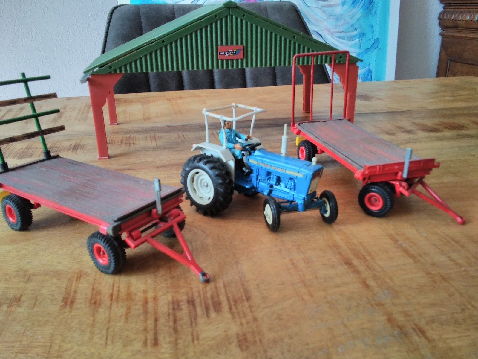 Britains Ford met 2 hooiwagens, Ophalen of Verzenden, Tractor of Landbouw, Britains