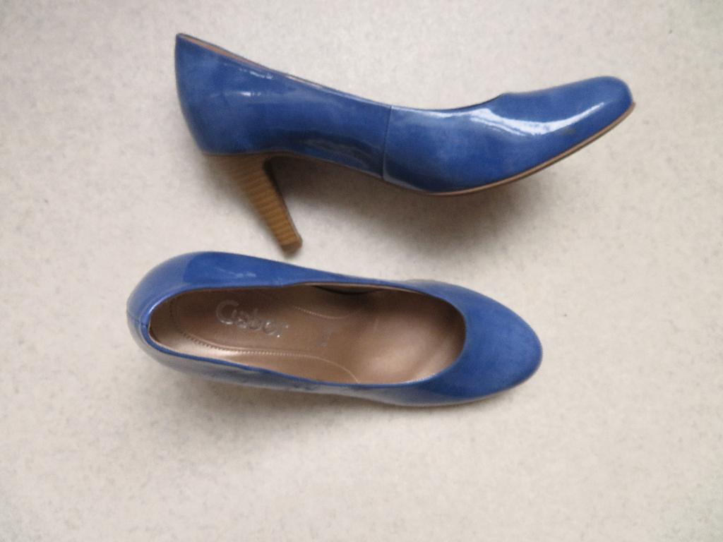 GABOR nieuwe schoenen pumps blauw lak leer maat  3,5  36, Blauw, Gabor, Nieuw, Ophalen of Verzenden