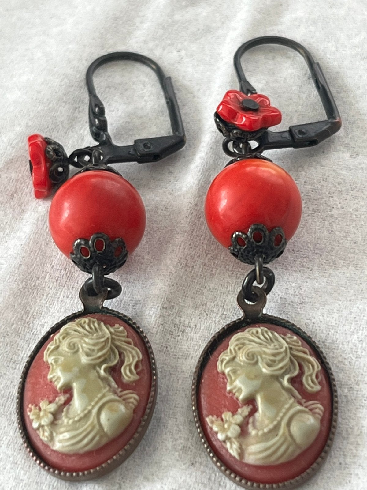 Vintage Julie Sion Paris Camee Oorbellen, Overige materialen, Verzenden, Rood, Hangers
