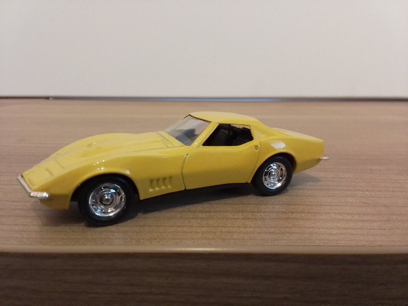 CHEVROLET CORVETTE. 1968. Geel., Ophalen of Verzenden, Zo goed als nieuw, Auto, Overige merken