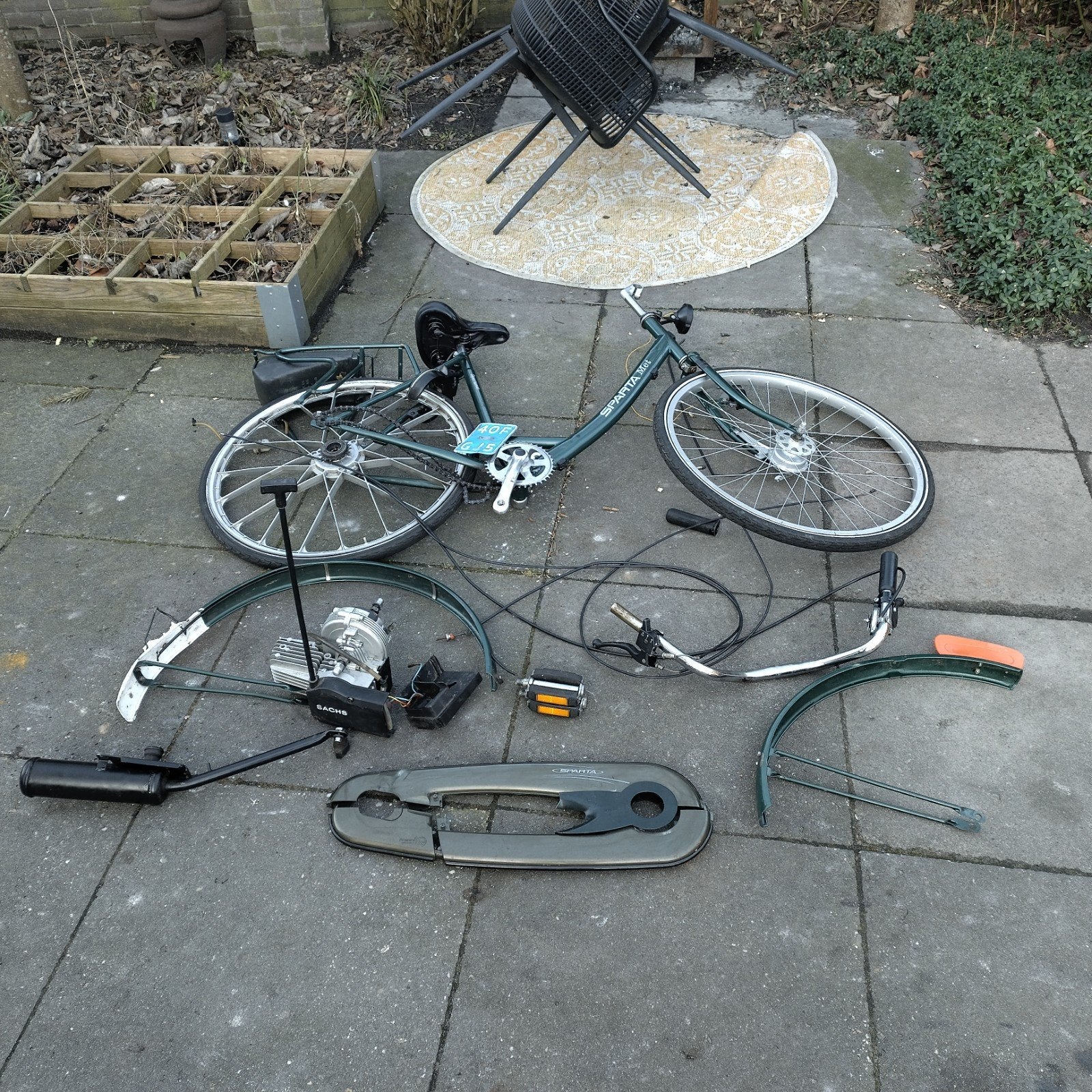 Spartamet onderdelen, Krom frame met kenteken, Fietsen en Brommers, Brommeronderdelen | Snorfietsen, Ophalen, Gebruikt, Overige typen