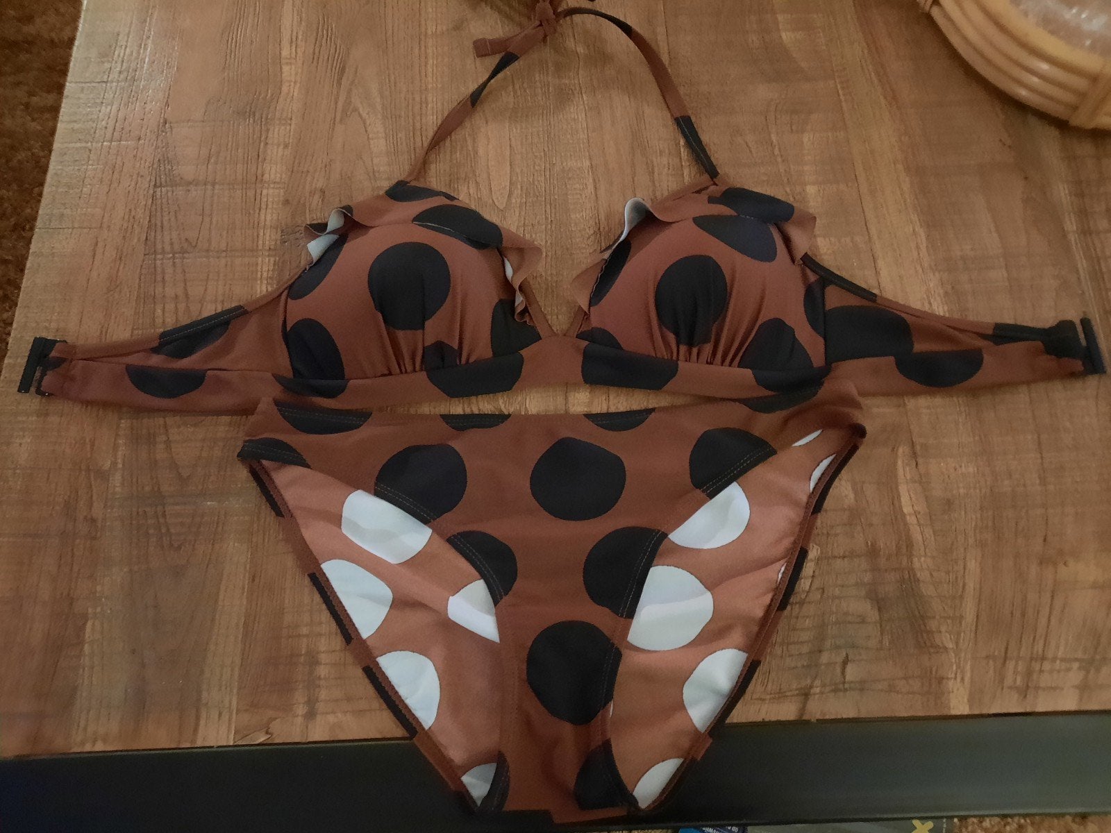Livera Bikini met stippenpatroon, Kleding | Dames, Bruin, Ophalen of Verzenden, Zo goed als nieuw, Bikini