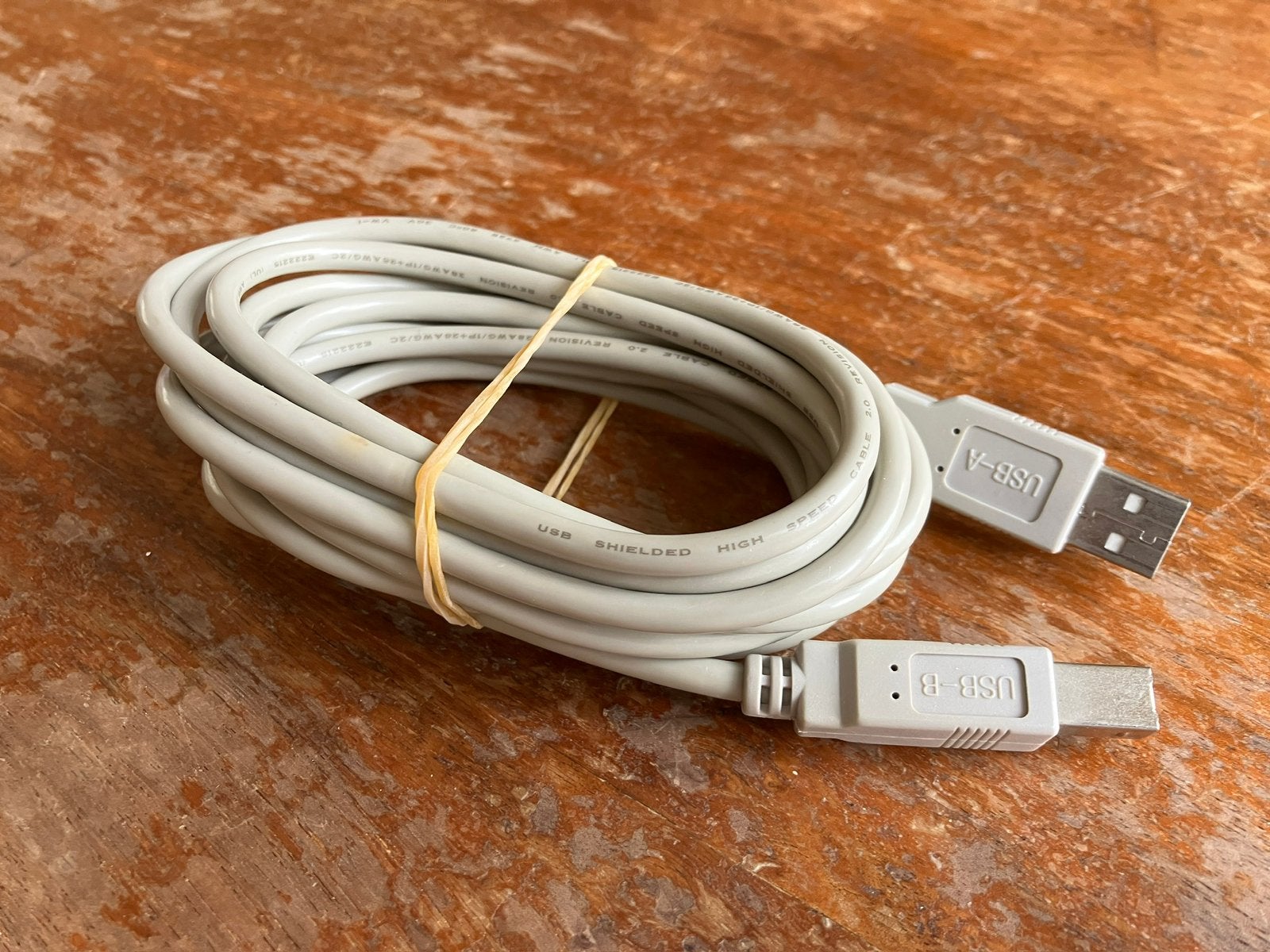 AWM 2725 USB-A > B - 290cm Muisbeige USB DAC kabel, Audio, Tv en Foto, Ophalen of Verzenden, Gebruikt, 2 tot 5 meter, Overige kabels