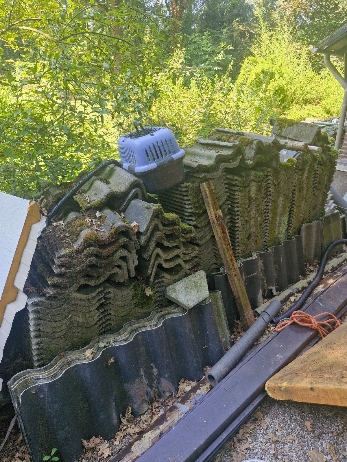 Sneldekpannen, gevelpannen en vorsten - ca. 350 stuks, Doe-het-zelf en Verbouw, Dakpannen en Dakbedekking, Ophalen