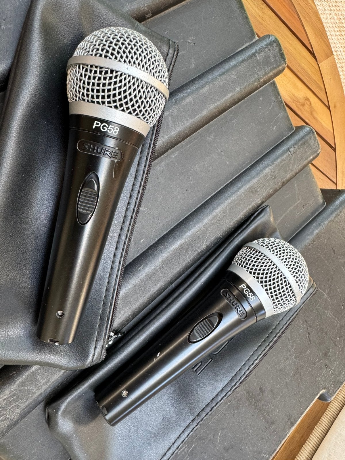 Shure PG58 Cardioid Dynamic zangmicrofoon, Ophalen of Verzenden, Zo goed als nieuw, Zangmicrofoon